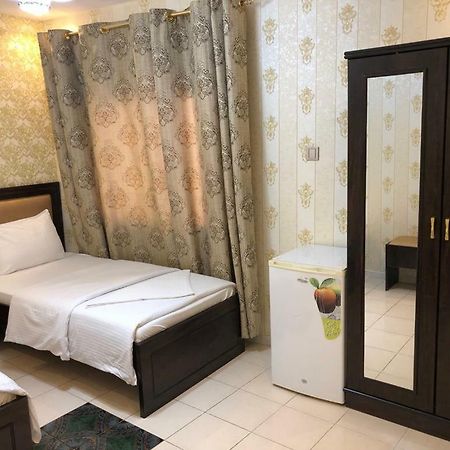 Tvs Hotel Dubai Eksteriør bilde