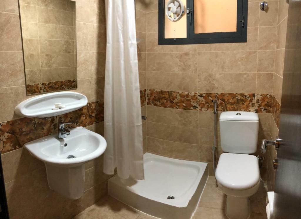 Tvs Hotel Dubai Eksteriør bilde